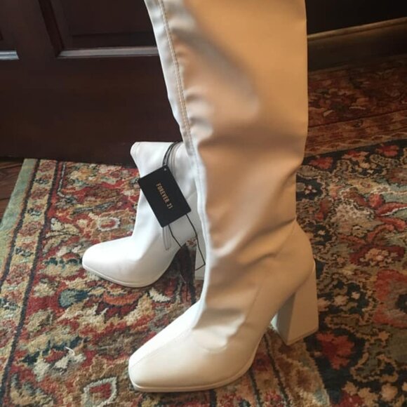 Forever 21 White Faux Leather Knee-High Boots - Picture 4 of 7